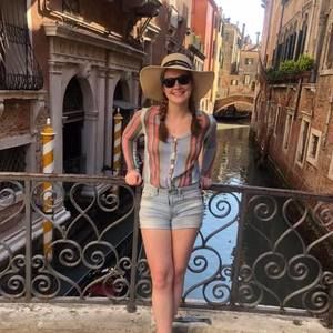 Meet your Posher, Mary kate
